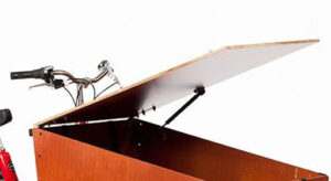 Deksel met gasveer tbv Cargo Trike Wide